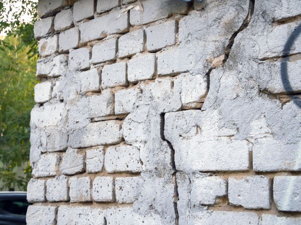 Cracked Brick Wall Repair in Rockville